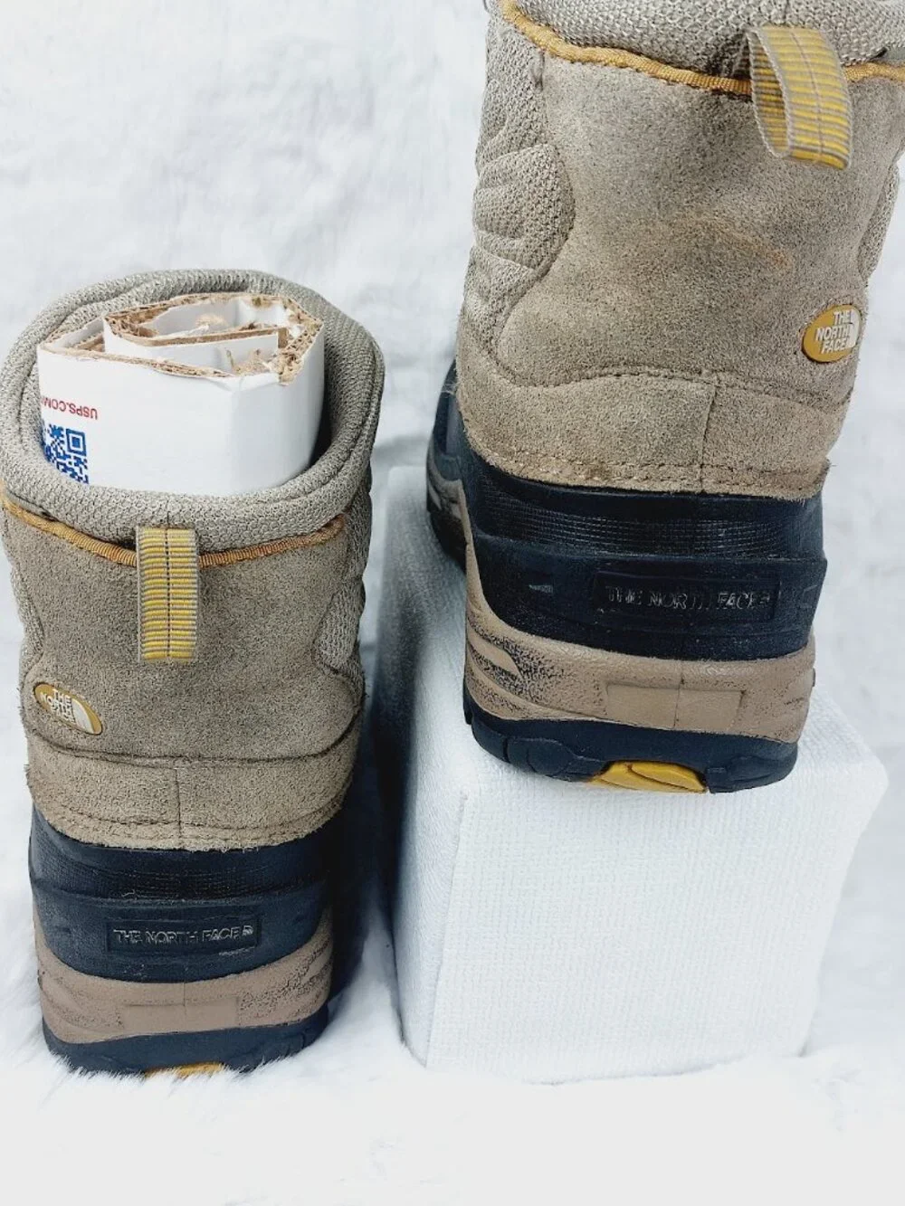 The North Face Boys Beige Chilkat Waterproof Insulated Pull-On Snow Boots Size 5